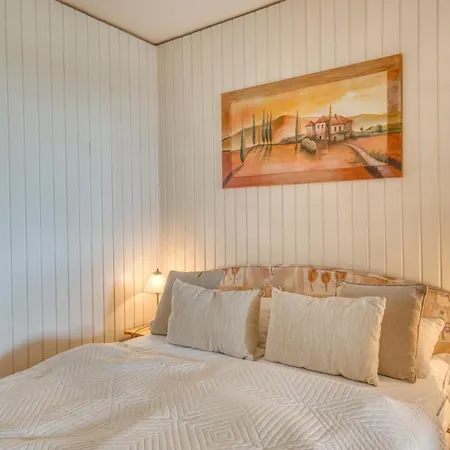 - Haus E, App 0e0404 Apartamento *